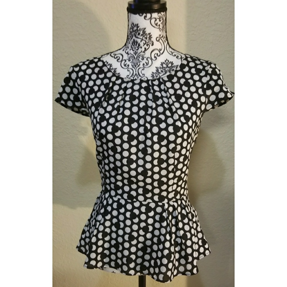 New York and Co. Blk & Wht Polka-dot Peplum top